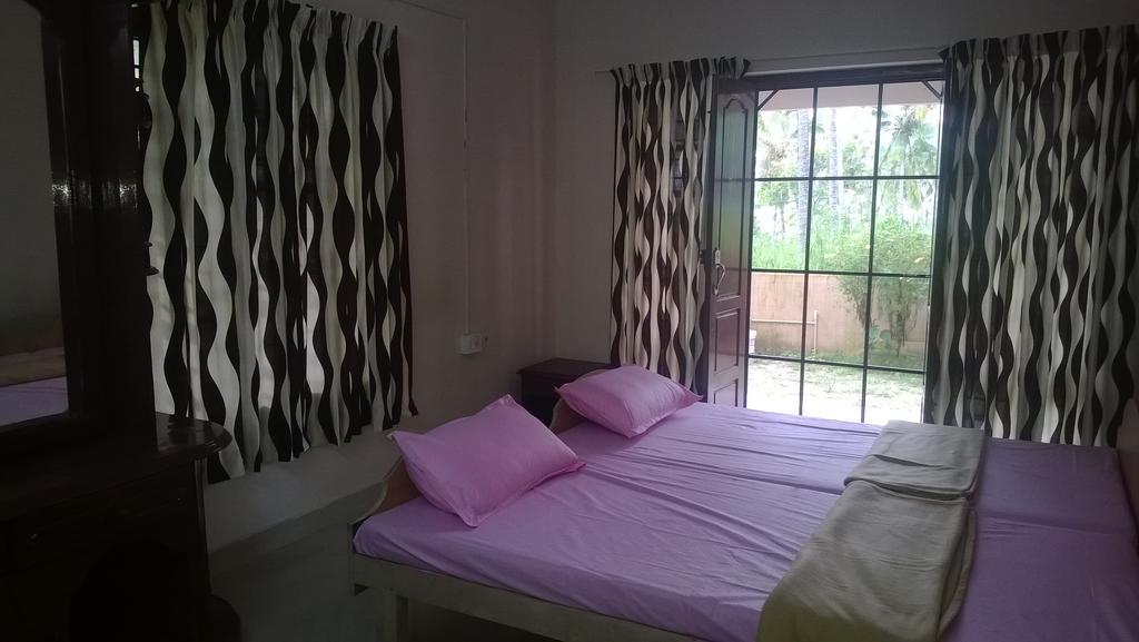 Indeevaram Apartments Kovalam Oda fotoğraf