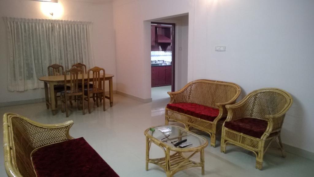 Indeevaram Apartments Kovalam Oda fotoğraf