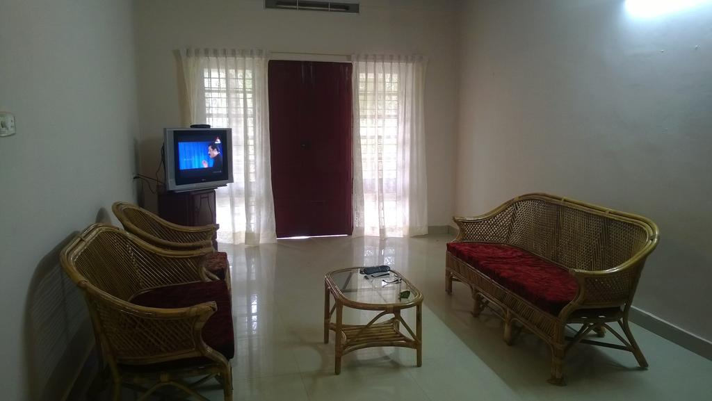 Indeevaram Apartments Kovalam Oda fotoğraf
